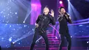 Menurut juri Saiful Jamil, penampilan Duo Alfin asal Medan itu sudah ada perbaikan. Tapi Inul Daratista melihat penampilannya sedikit kurang. (Andy Masela/Bintang.com)