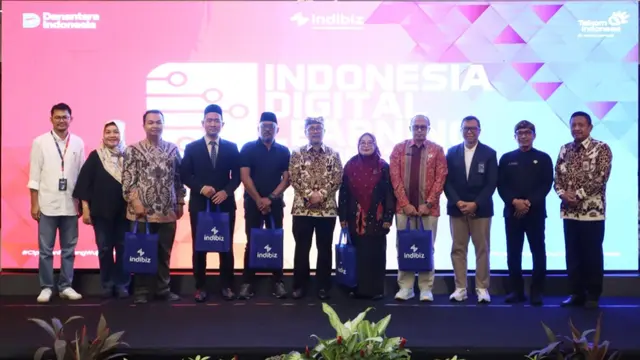 Telkom Perkuat Kapasitas Digital Guru Lewat Program Indonesia Digital Learning 2025 di Cirebon