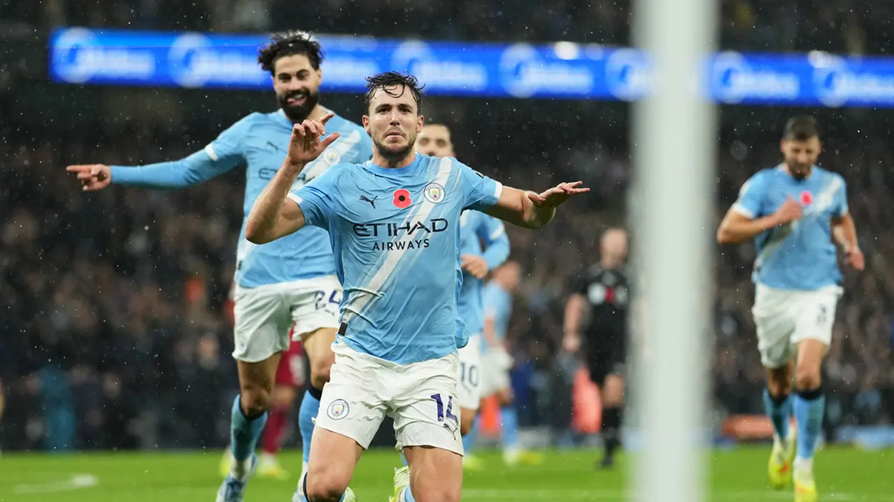 Selebrasi Nico Gonzalez di laga Manchester City vs Liverpool di pekan ke-11 Liga Inggris 2025/2026 di Etihad Stadium, Minggu (09/11/2025). (AP Photo/Jon Super)