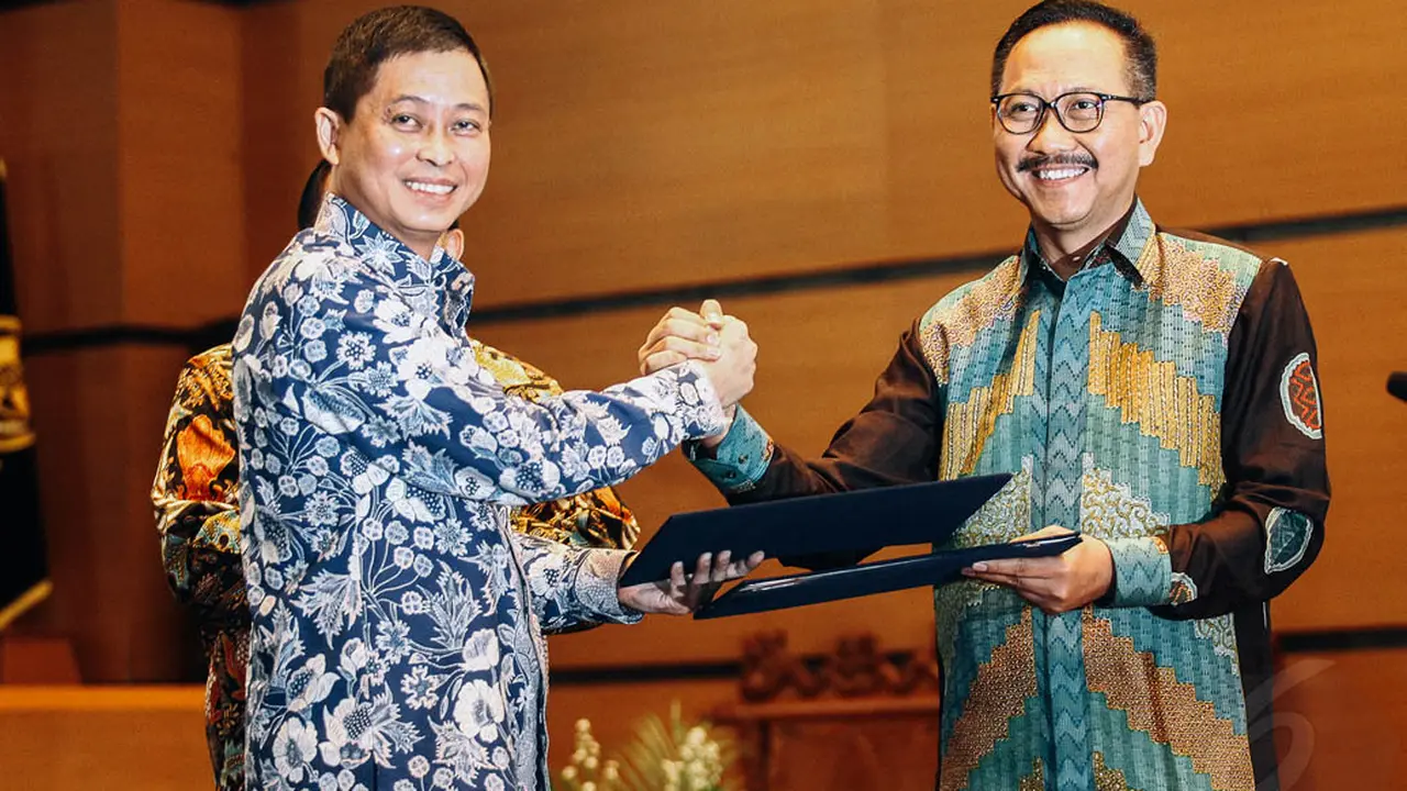 Ignasius Jonan Resmi Terima Jabatan Menhub