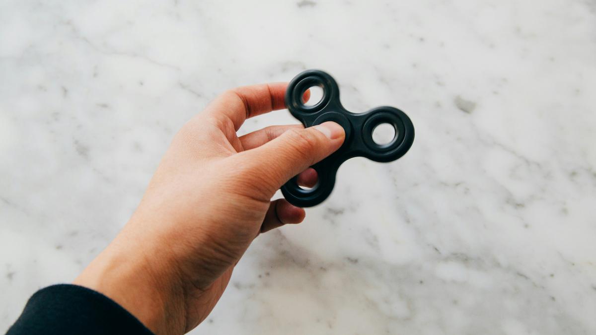 Fidget Spinner Mampu Kurangi Stres, Apa Benar?