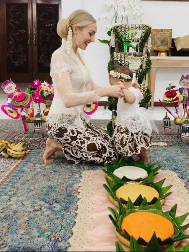 Varsha Strauss, istri Panji Trihatmodjo (Foto: Instagram/@varshaadhikumoro)