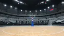 Suasana Lapangan di Indonesia Arena, Senayan, Jakarta, Selasa (11/7/2023). Indonesia Arena ini akan menjadi salah satu venue Piala Dunia Bola Basket atau FIBA World Cup 2023. (Bola.com/M Iqbal Ichsan)