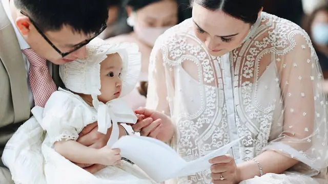 7 Momen Anak Shandy Aulia Dibaptis, Penuh Kebahagiaan Sekaligus Haru