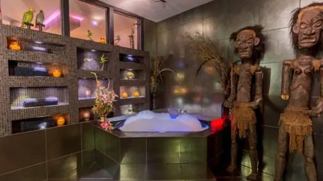 8 Potret Interior Kamar Mandi dengan Desain Nyeleneh Ini Suasannya Bikin Beda