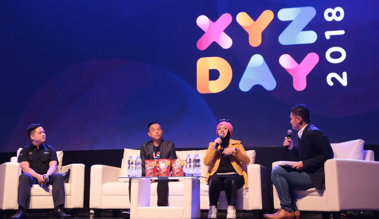 Selain Ernest Prakasa masih banyak para pakar yang berbagi ilmu di XYZ, diantaranya Ria Ricis dan Deddy Corbuzier, Najwa Shihab, Raditya Dika, Saaih Halilintar, Hanggini, David Suwarto, Lala Timothy, Clarice Cutie dan masih banyak lagi.