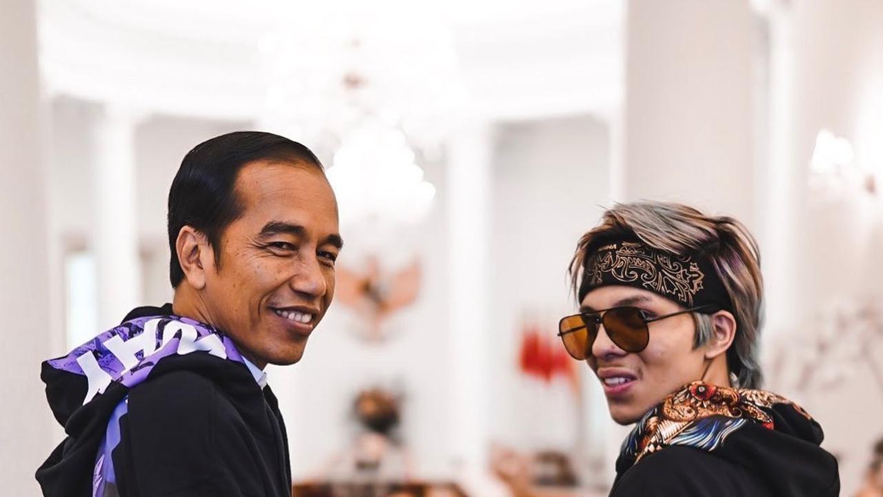 6 Potret Atta Halilintar Bareng Pejabat, Gayanya Sering Kompakan