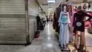 Suasana pusat perbelanjaan Ambasador, Jakarta, Rabu (23/6/2021). Pemerintah memperkuat Pemberlakuan Pembatasan Kegiatan Masyarakat (PPKM) skala mikro, salah satunya kembali memberlakukan pembatasan jam operasional pusat perbelanjaan yang dibatasi sampai pukul 20.00WIB. (Liputan6.com/Johan Tallo)