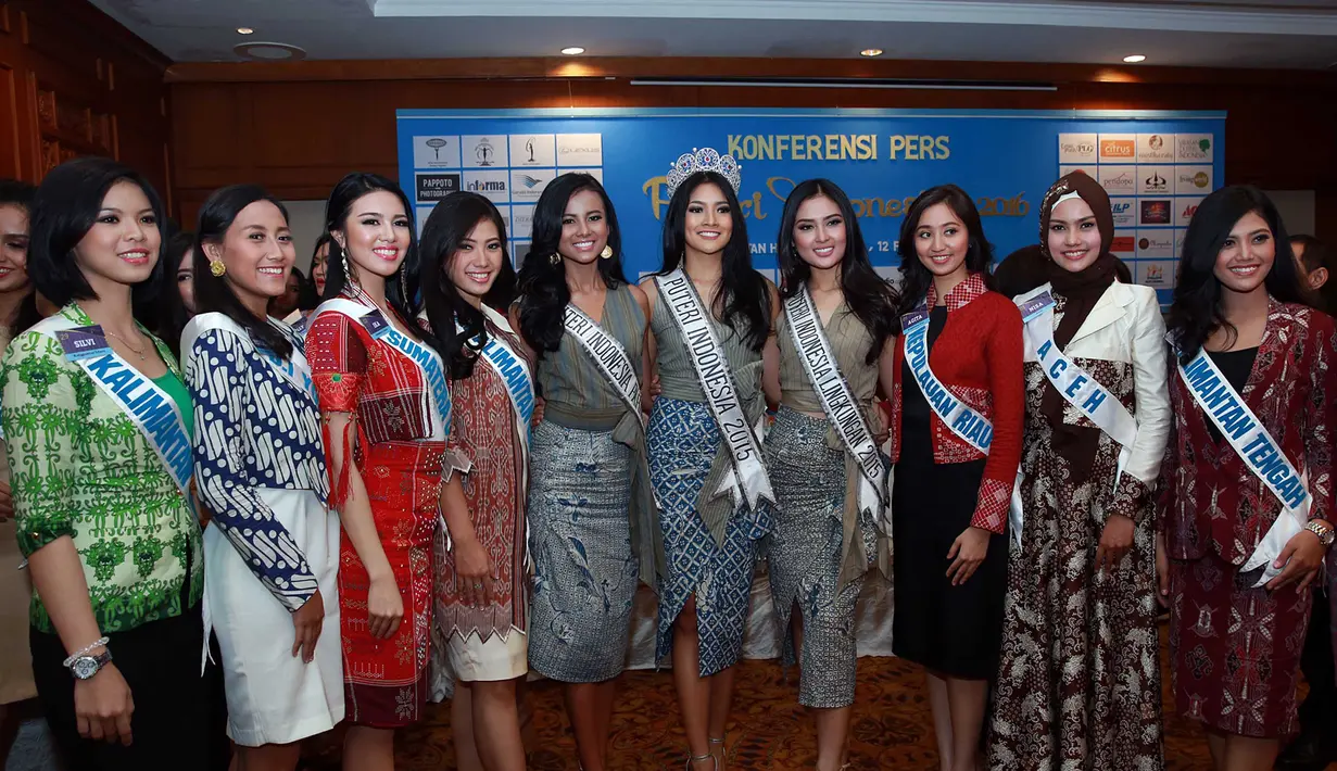 <p>Para peserta yang masing-masing memiliki kecantikan yang khas ini sangat bersemangat. Wanita berbakat dari seluruh Indonesia ini memakai balutan khas dari daerah masing-masing. (Deki Prayoga/Bintang.com)</p>