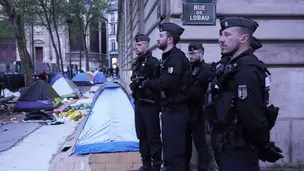 Polisi Prancis mengusir para migran dari kamp darurat di Paris menjelang Olimpiade