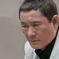 Takeshi Kitano yang terkenal sebagai Beat Takeshi atau Benteng Takeshi, baru saja mengumandangkan protesnya kepada perfilman Jepang.