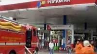 Kebakaran melanda gudang penyimpangan barang bekas milik SPBU Abdul Muis, Sementara Mary Jane yang tersangkut narkoba akan dieksekusi.