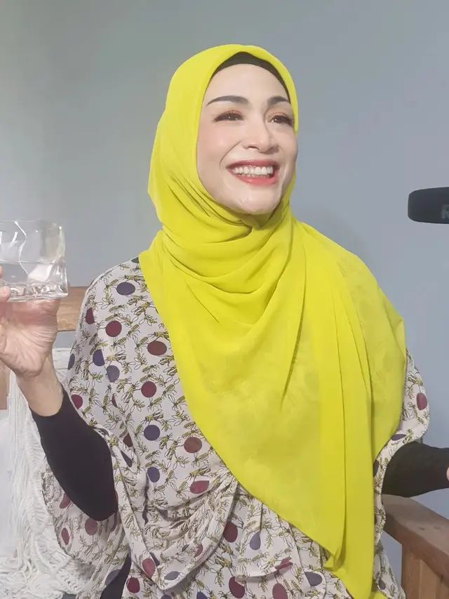 7 Transformasi Dewi Hughes dari Bobot 150 Kg Hingga Kini 59 Kg, Diet Hipnoterapi Sukses