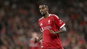 Alexander Isak menjalani debut sebagai pemain Liverpool dalam duel versus Atletico Madrid pada fase liga Liga Champions 2025/2026 di Anfield, Kamis (18/9/2025) dini hari WIB. (AFP/Oli Scraff)