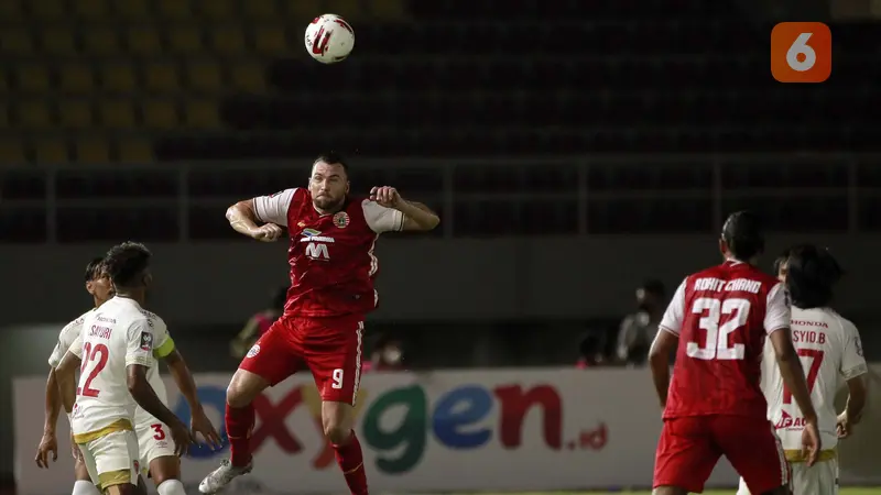 FOTO: Masih Imbang 0-0, Persija Kontra PSM di Babak Pertama - Marko Simic