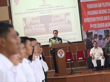 Menpora Imam Nahrawi memberi sambutan pembuka Diklat Paskibraka Nasional 2018 di Wisma Soegondo Cibubur, Jakarta, Kamis (26/7). Diklat diikuti 68 siswa terbaik dari 34 provinsi di Indonesia. (Liputan6.com/Helmi Fithriansyah)