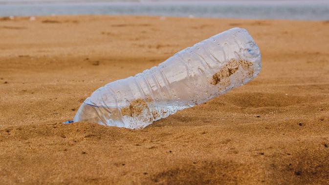 Ilustrasi plastik (Foto: Unsplash)