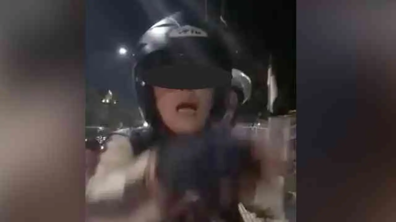 Video Viral Sopir Ojol Wanita Pukul Pejalan Kaki di Jatiwaringin