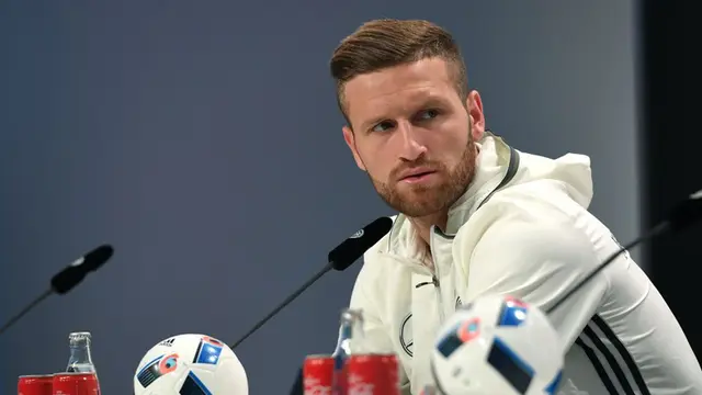 Shkodran Mustafi