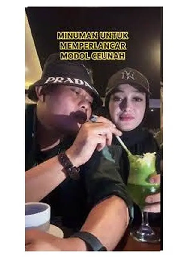 Terpaut 21 Tahun, Ini 6 Gaya Pacaran Sule dan Santyka Pakai Baju Senada