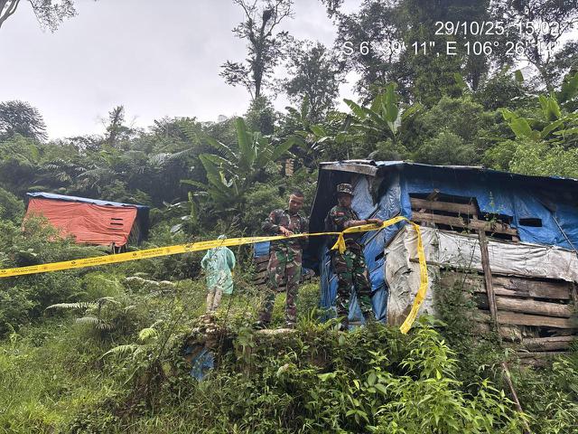Menjaga Taman Nasional Halimun Salak