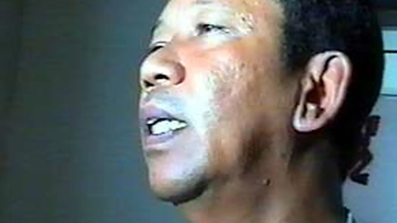 070206ademonabi.jpg