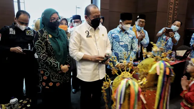 Ketua DPD RI Sampaikan 7 Harapan untuk IGI dalam Seminar Nasional di Rakernas IGI di Bengkulu