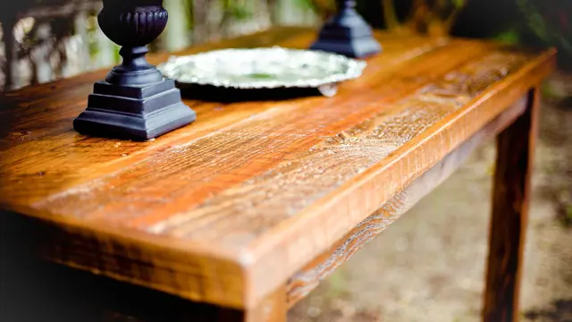 Tips Praktis Membersihkan Perabotan Kayu