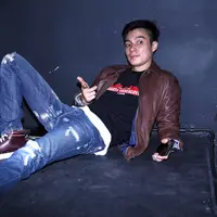 Artis yang namanya dibesarkan dari layar kaca, Baim Wong, kini kembali bermain dalam layar lebar. Ia bermain dalam film Jakarta Undercover yang disutradarai Fajar Nugros. (Nurwahyunan/Bintang.com)