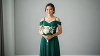 8 Model Baju Bridesmaid Emerald Green Terbaru 2026, Bisa Bikin Cerah Kulit