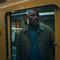 Idris Elba dalam Hijack Season 2. (dok. Apple TV)