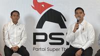 Ketua Umum Partai Solidaritas Indonesia (PSI) Kaesang Pangarep bersama Sekjennya, Raja Juli Antoni. (Foto: Liputan6.com/Delvira Hutabarat).