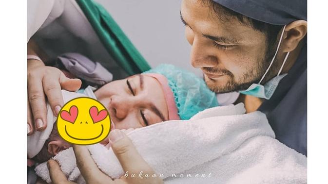 Potret 6 Artis Usai Persalinan di 2020 Ini Bikin Haru, Ada yang Menunggu 7 Tahun (sumber: Instagram.com/bukaan.moment)