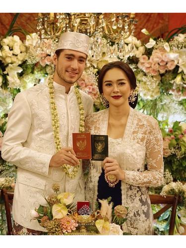 Ammar Zoni Irish Bella Nikah Siri Sederet Artis Ini Juga Sama News Entertainment Fimela Com