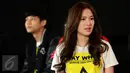 Punpun Sutatta Udomsilp saat menghadiri acara jumpa artis Thailand pemeran film May Who? di Grand Indonesia, Jakarta, Sabtu (24/10/2015). Punpun menjadi May Nhai, tokoh utama dalam film May Who? garapan Chayanop Boonprakob. (Liputan6.com/Yoppy Renato)  