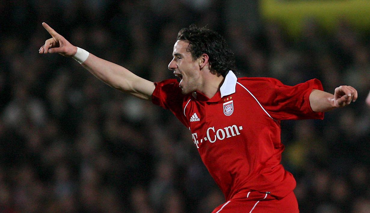 2. Owen Hargreaves, Manchester United, memulai karier sebagai winger namun kemudian posisinya berganti menjadi gelandang bertahan dan sukses membawa dirinya bersinar di Liga Jerman dan juga Inggris. (EPA/Maurizio Gambarini) 