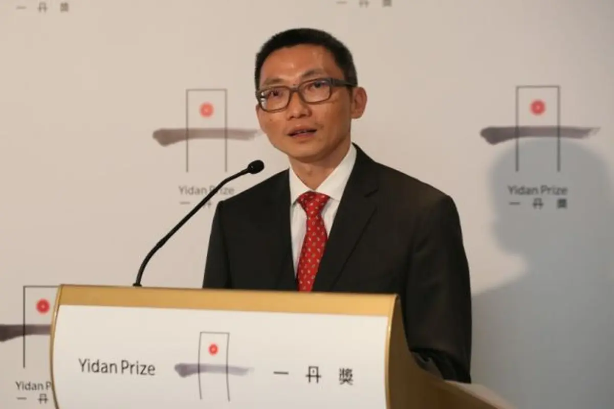 Charles Chen Yidan.