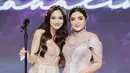 Mahalini menjadi salah satu tamu undangan sekaligus guest star di pesta perayaan bertambahnya usia Ashanty. Dalam momen tersebut, kekasih Rizky Febian itu mempersembahkan beberapa lagu untuk menghibur para artis sekaligus publik figur yang hadir. (Liputan6.com/IG/@mahaliniraharja)