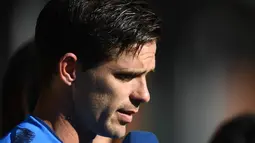 Fernando Gago berbicara kepada pers saat sesi latihan di markas Federasi Sepak Bola Spanyol (RFEF) di Las Rozas, Madrid pada 6 Desember 2018. Gago, 34, juga pernah bermain bagi klub AS Roma dan Valencia, dan saat ini tercatat di klub Buenos Aires, Velez Sarsfield. (GABRIEL BOUYS/AFP)