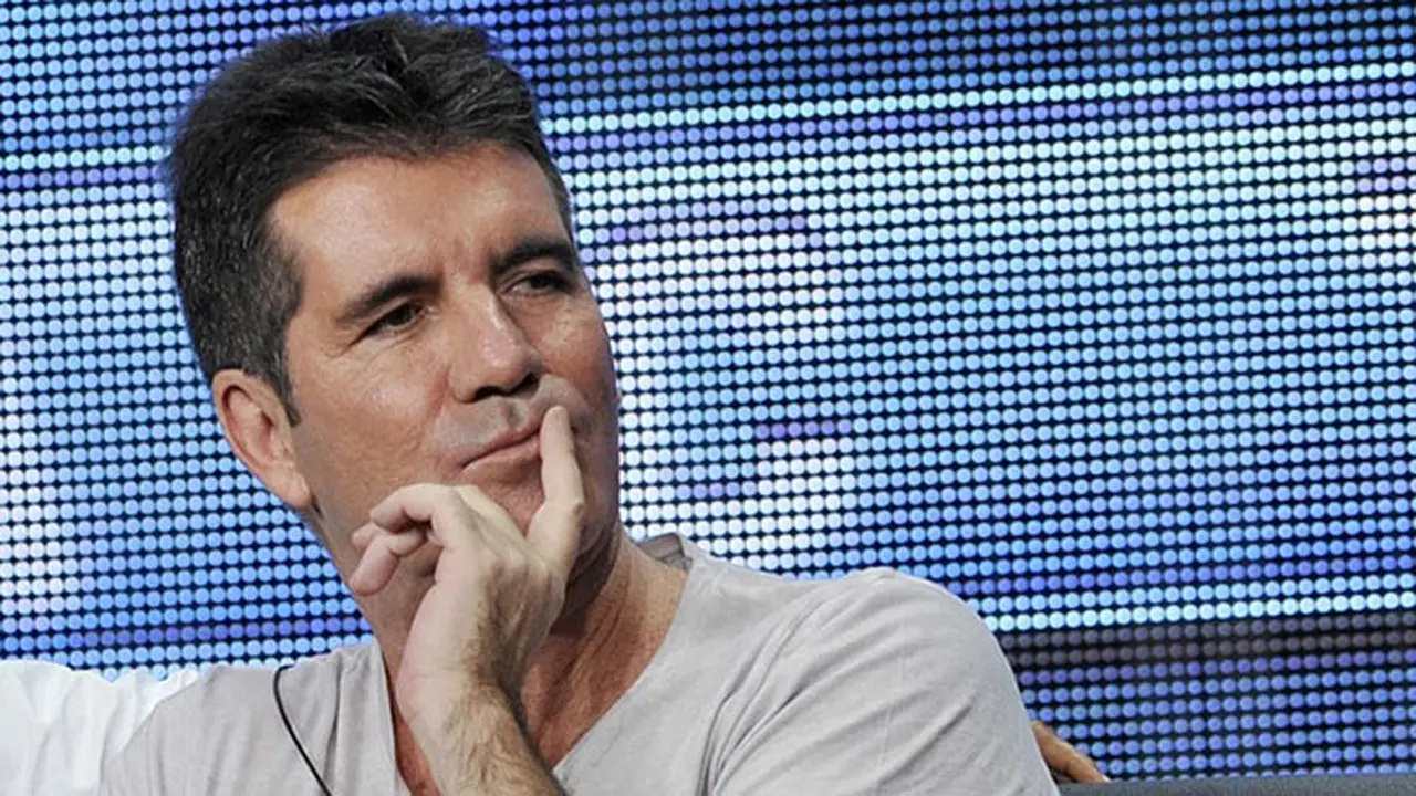 simon-cowell-130904b.jpg