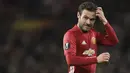 Juan Mata sudah tak menyandang pemain Manchester United sejak akhir bulan lalu. Meski telah menyumbangkan trofi Piala FA, Liga Inggris, dan Liga Eurpoa, Setan Merah belum menyodorkan kontrak terbarunya. Menurut kabar terbaru, kedua belah pihak sedang mengupayakan. (Foto: AFP/Oli Scarff)