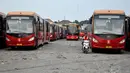 Sebanyak 29 unit bus merek Yutong ditarik dari peredaran, Jakarta, Rabu (3/9/14). (Liputan6.com/Miftahul Hayat)