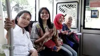 Menteri BUMN Rini Seomarno mengajak seluruh pejabat Kementerian BUMN untuk naik Bus Transjakarta pada Jumat (3/3/2017) sore. 