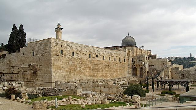 Masjid Al Aqsa di sepanjang tembok selatan Al Haram Al Sharif (David Shankbone / Creative Commons CC BY-SA 3.0)