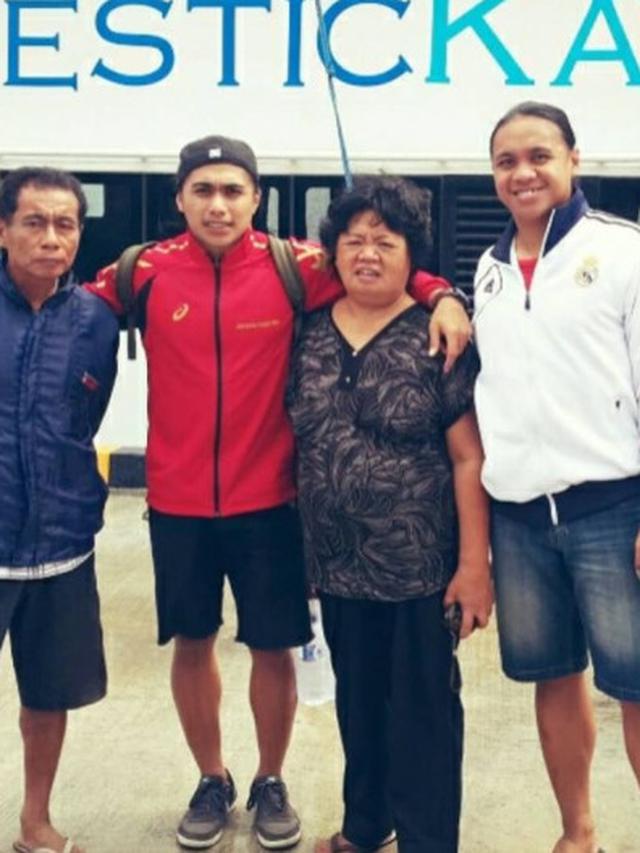 6 Potret Kebersamaan Aprilia Manganang dan Sang Kakak yang Juga Atlet Voli