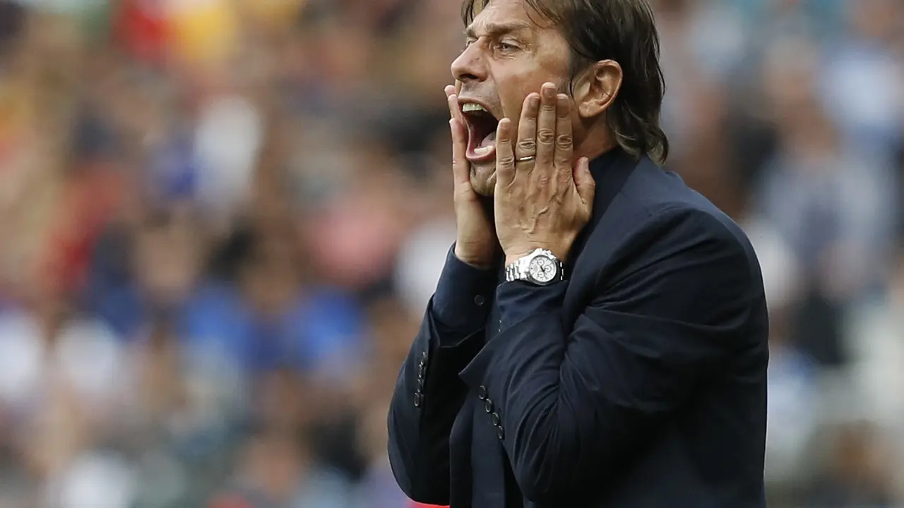 Pelatih Timnas Italia Antonio Conte saat melawan Spanyol (Reuters)