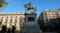 Monumen raja Raja James I menghiasi salah satu taman di kota Valencia. (Marco Tampubolon/Liputan6.com)