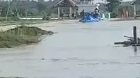 Letupan lumpur di obyek wisata Baby Volcano di Kradenan, Kabupaten Grobogan sempat membesar setelah terjadi gempa di Perairan Tuban, Jawa Timur. Foto: Liputan6.com/ Felek Wahyu