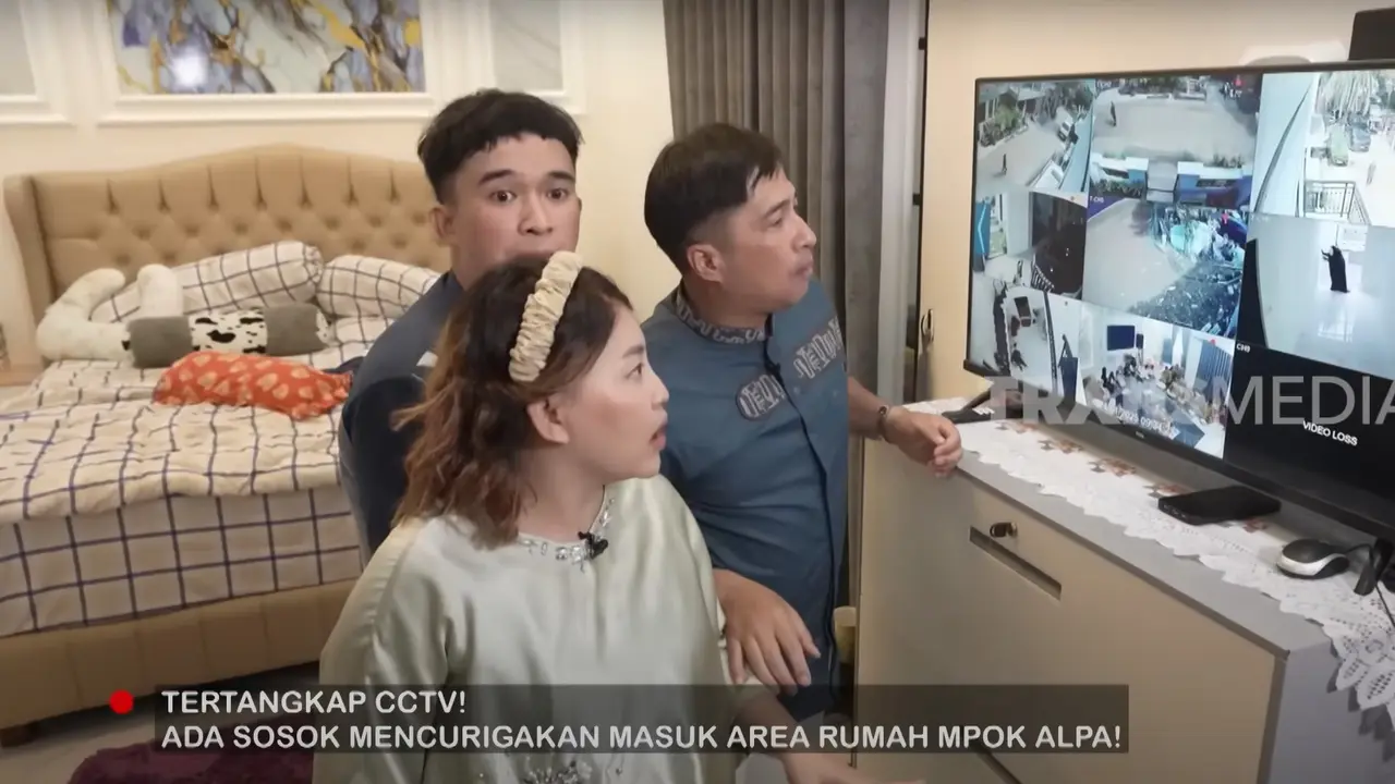6 Foto Kamar Tidur Mpok Alpa dan Suami, Tampilan Elegan dengan Sentuhan Unik