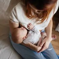 Bolehkah Mencampur ASI dengan Susu Formula? (Lumen Photos/shutterstock)